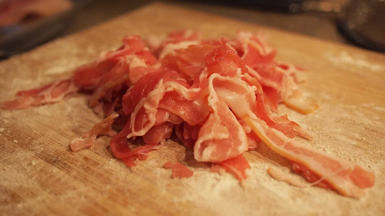 bacon, meat, food, ingredients, cooking, chef, kitchen, restaurant, eat, hunger, orange food, orange kitchen, orange cooking, orange restaurant, orange meat, orange eating, orange chef