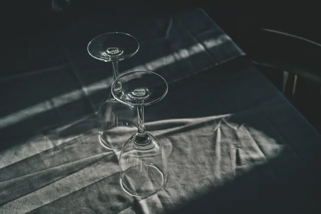 table, glasses, restaurant, goblet, table setting, restaurant, restaurant, restaurant, restaurant, restaurant. Food influencers: UK partnership rules and ethical practice
